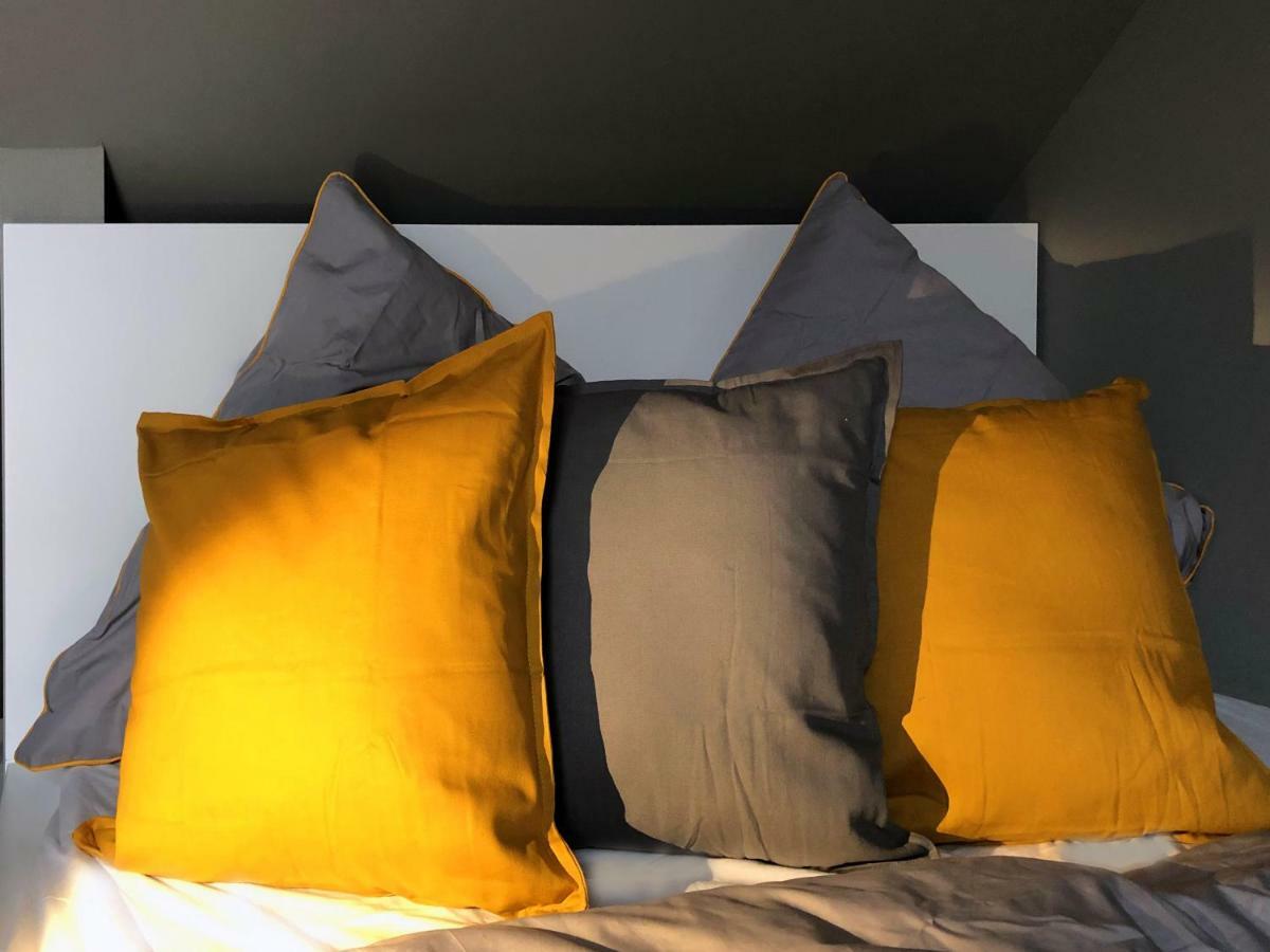 Guestroom By "Farbgestalt" ซาร์ชตัดท์ ภายนอก รูปภาพ
